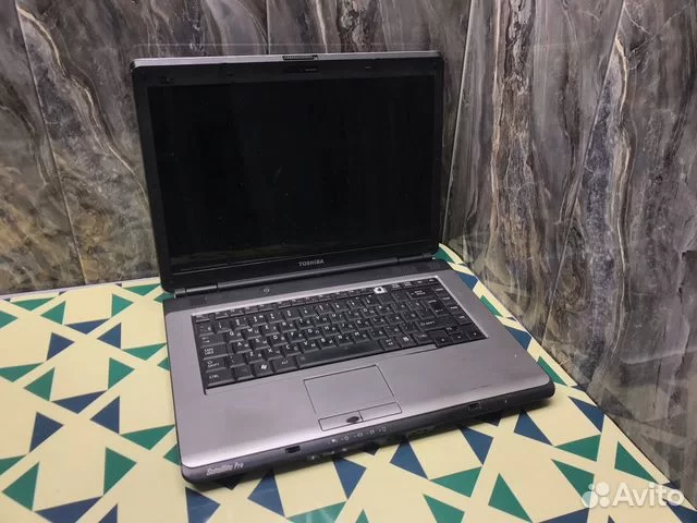 Ноутбук Toshiba satellite pro l300 на запчасти
