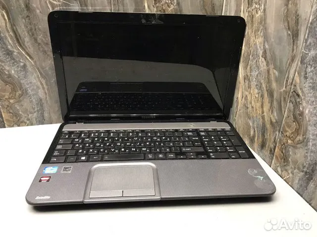 Ноутбук Toshiba satellite l850-e8s на запчасти